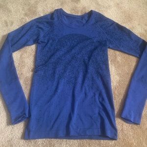 psychic blue and black long sleeve Lululemon swiftly tech full length